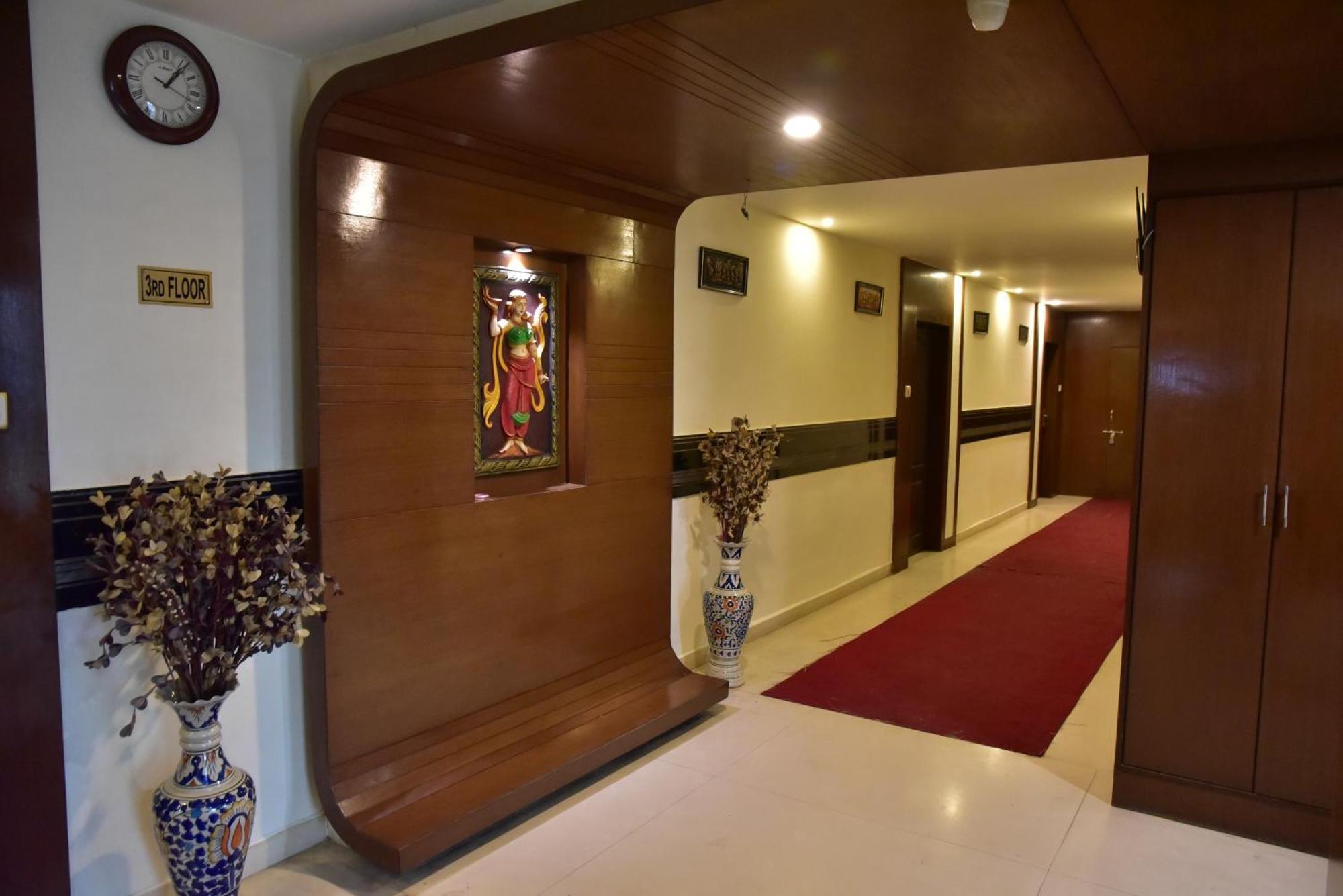 Hotel Ambassador Chocolate Inn Kalyani Exterior foto