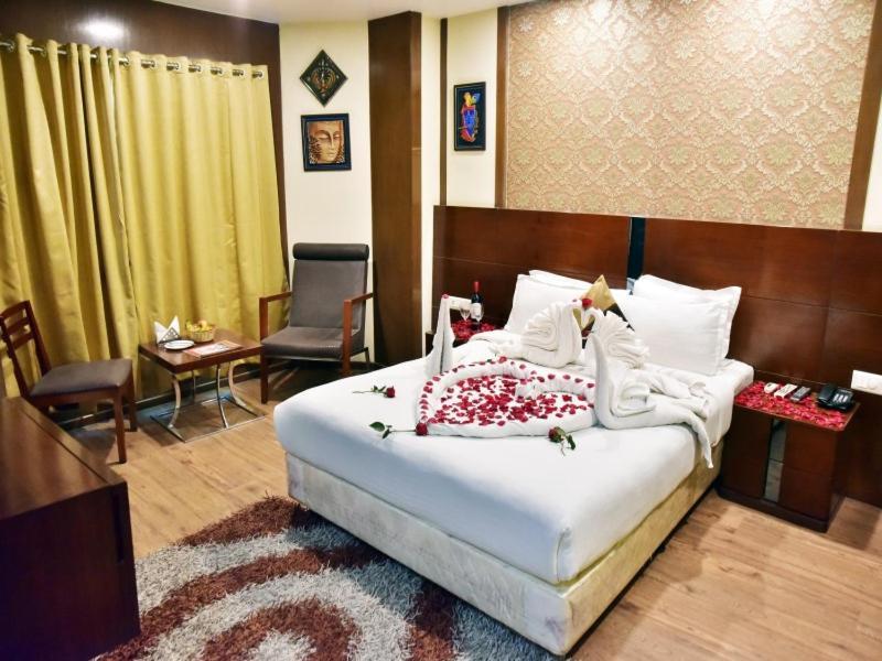 Hotel Ambassador Chocolate Inn Kalyani Exterior foto